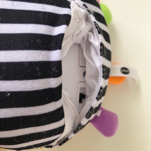 VTech Lady Bug Count & Hug Baby Plush Stuffed Toy - Picture 9 of 11